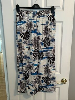 C&C California Blue, Black & Cream Tropical Print Linen Blend Pants